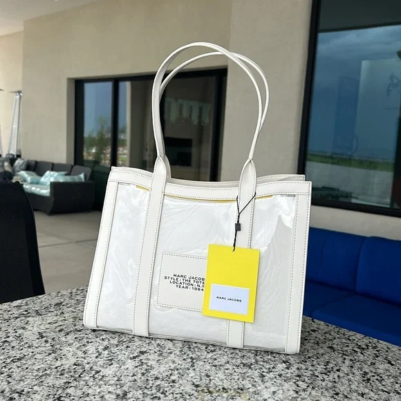 BRAND NEW LARGE THE CLEAR TOTE BAG BY MARC JACOBS! - Picture 12 of 17